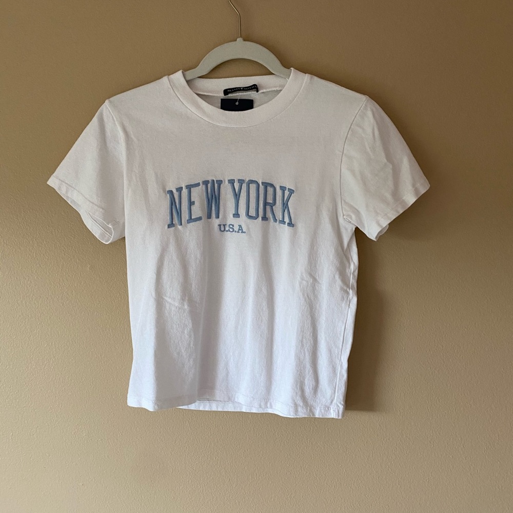 Brandy Melville New York tee